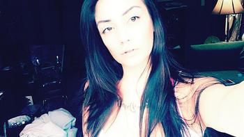, 25  female escort, Victoria