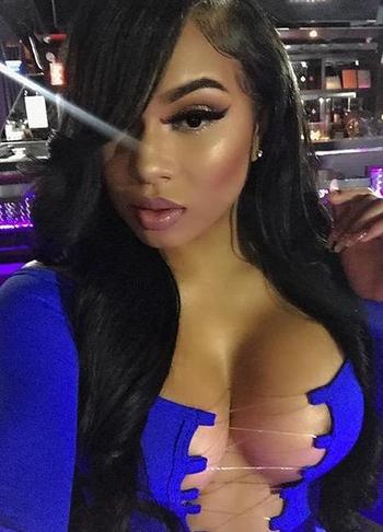 , 21  female escort, Victoria