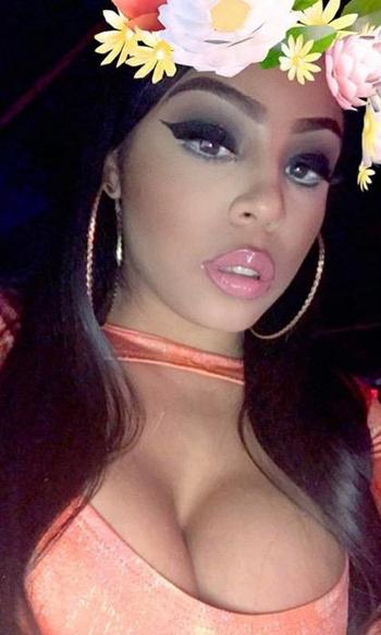, 22  female escort, Victoria