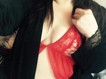 , 21  female escort, Victoria