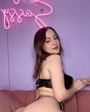Baddie, 20 Mixed female escort, Victoria