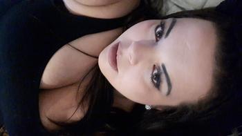 Alishia, 25 Mixed female escort, Victoria